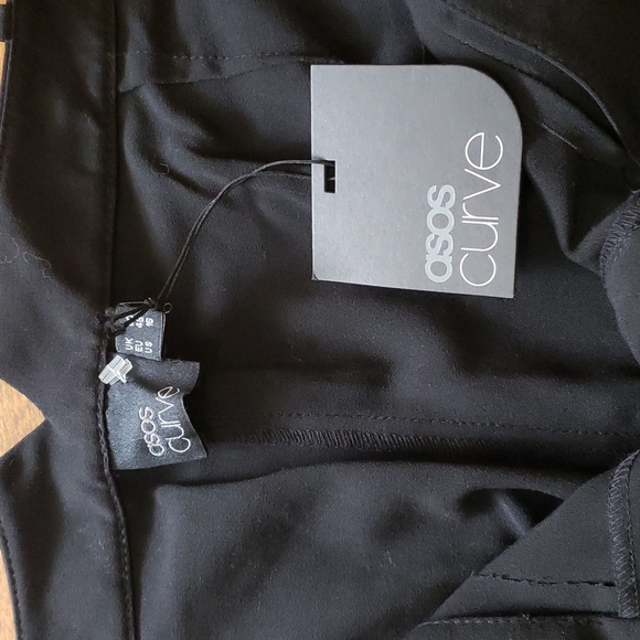 SOLD - Picture 4 of 11